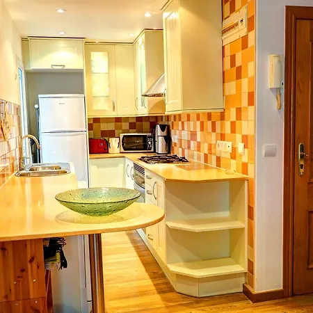 Апартаменти Olivia By Hello Homes Сіджас