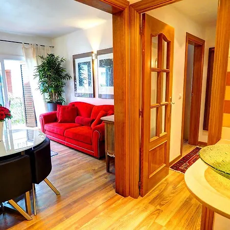 Апартаменти Olivia By Hello Homes