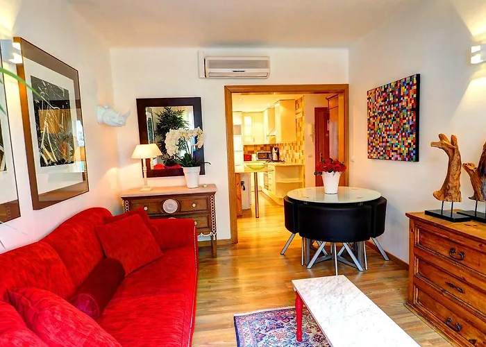 Olivia By Hello Homes *